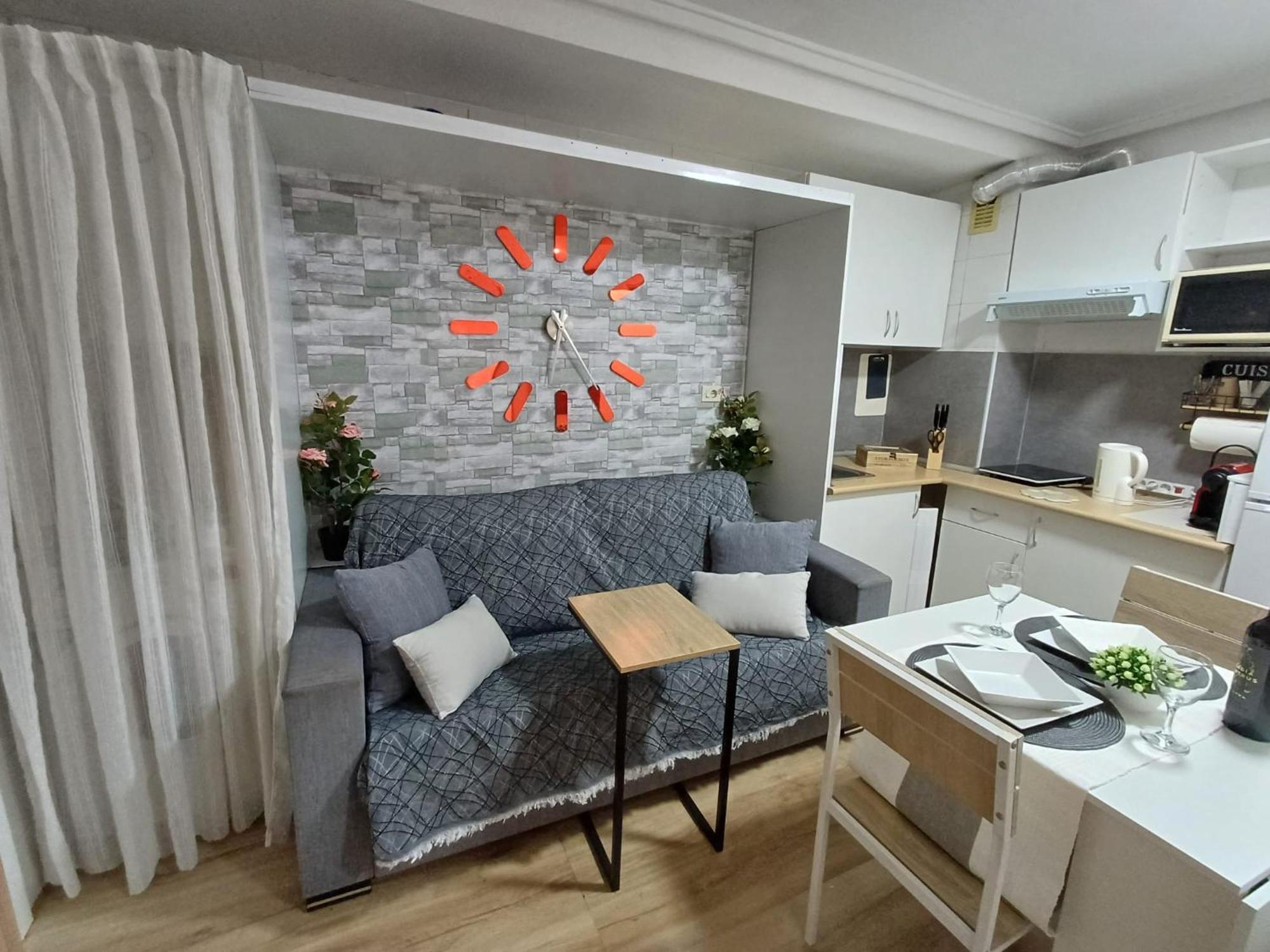 Alicante Postiguet Studios Экстерьер фото
