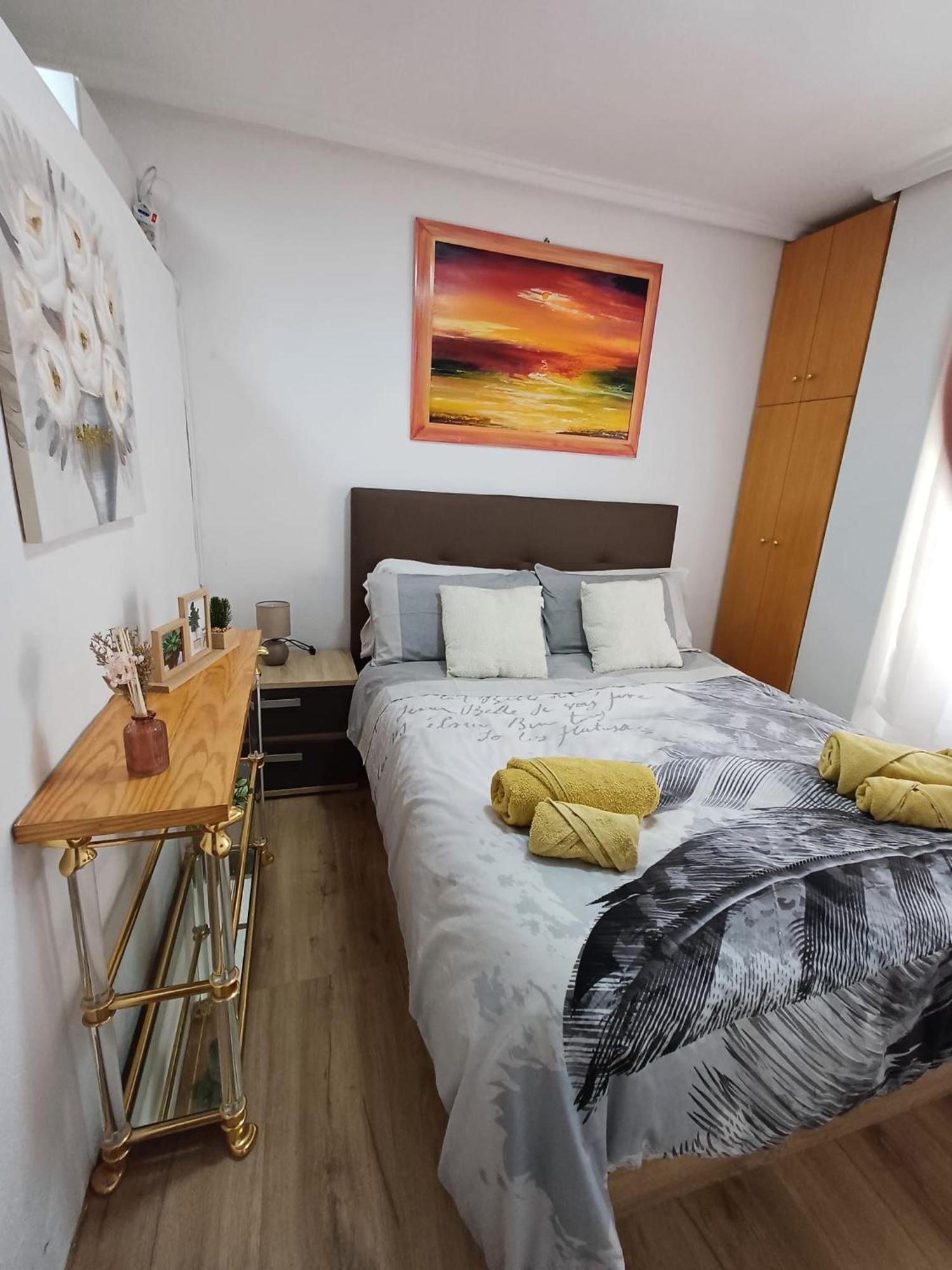 Alicante Postiguet Studios Экстерьер фото