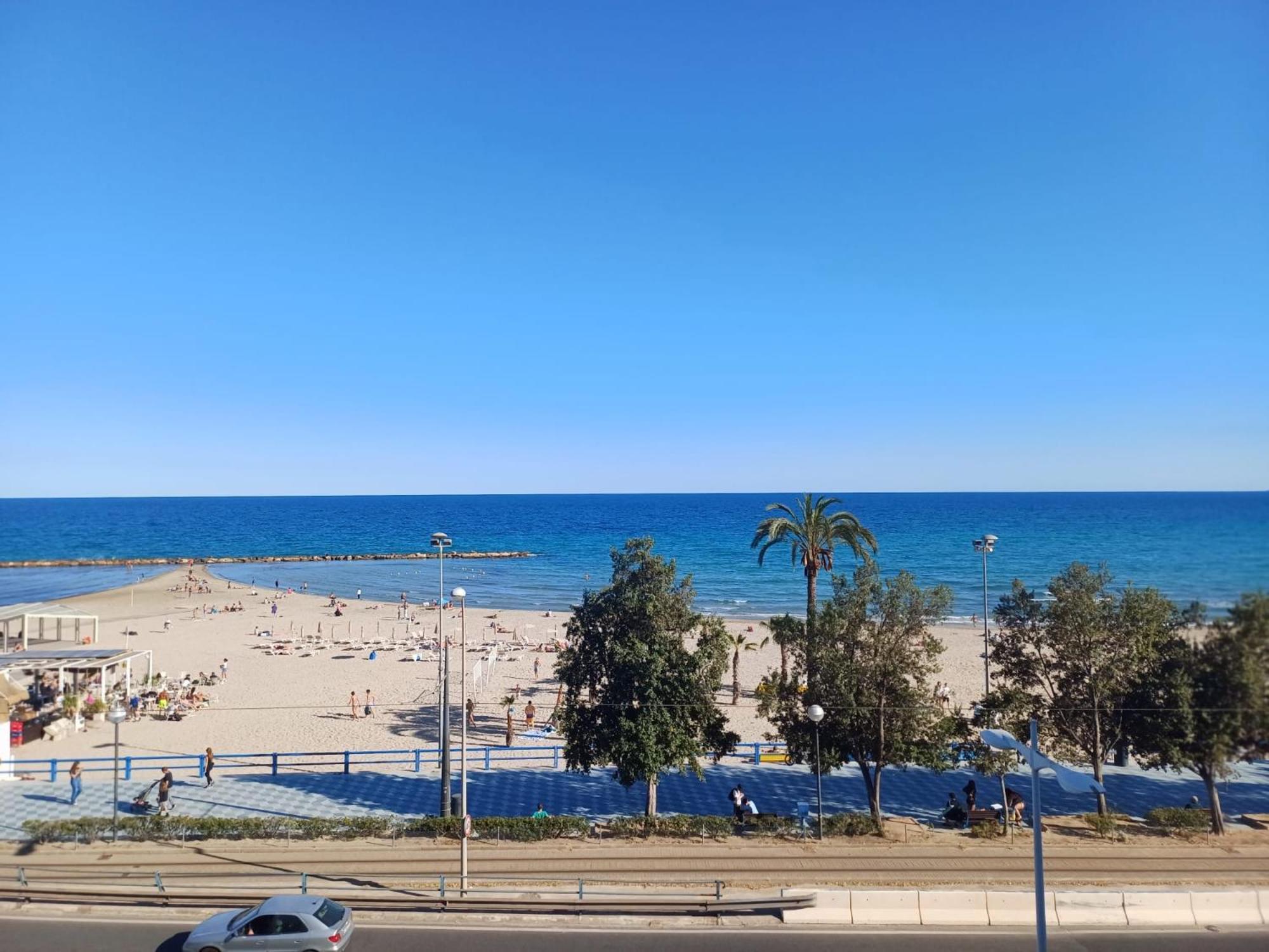 Alicante Postiguet Studios Экстерьер фото