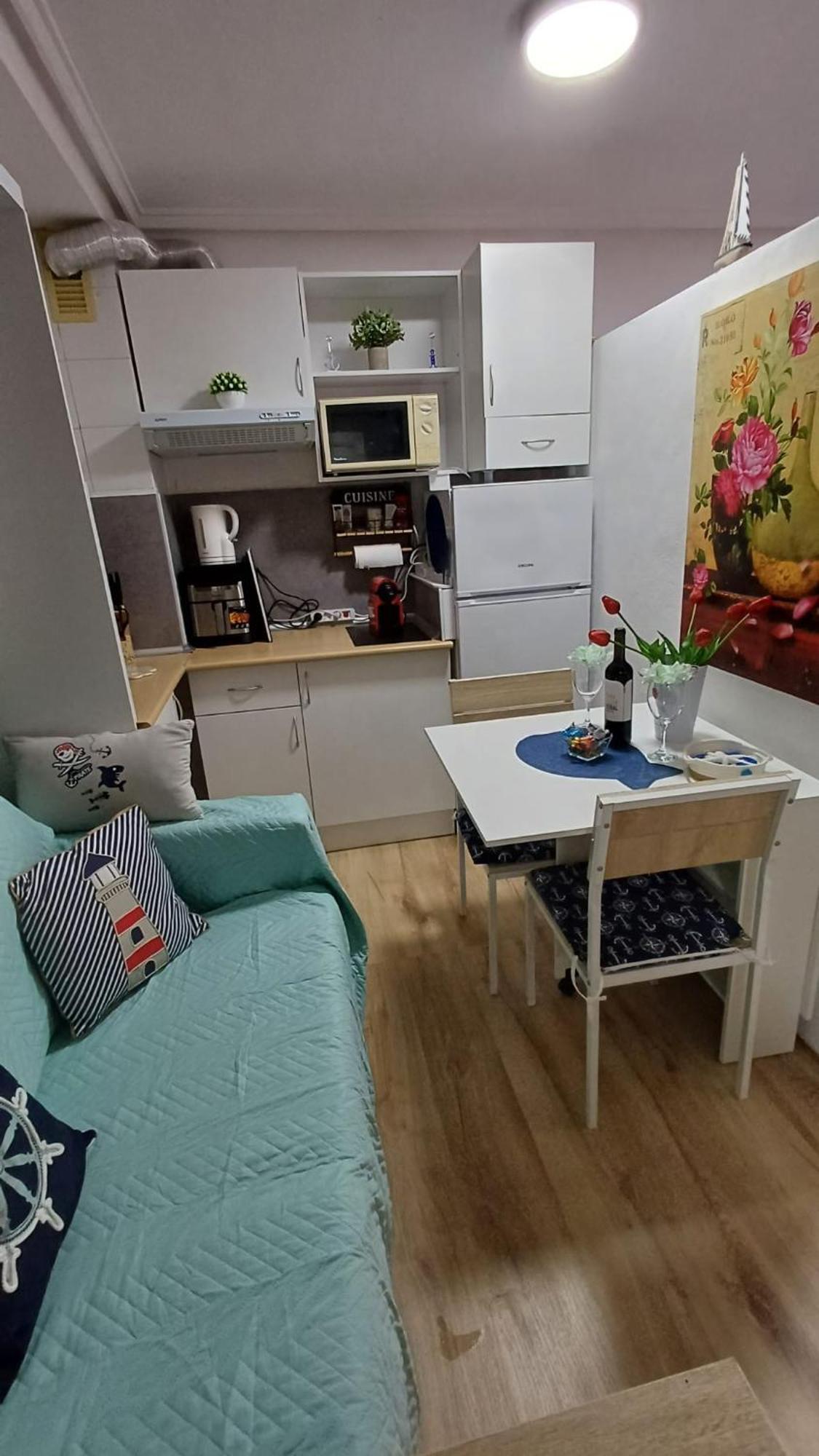 Alicante Postiguet Studios Экстерьер фото