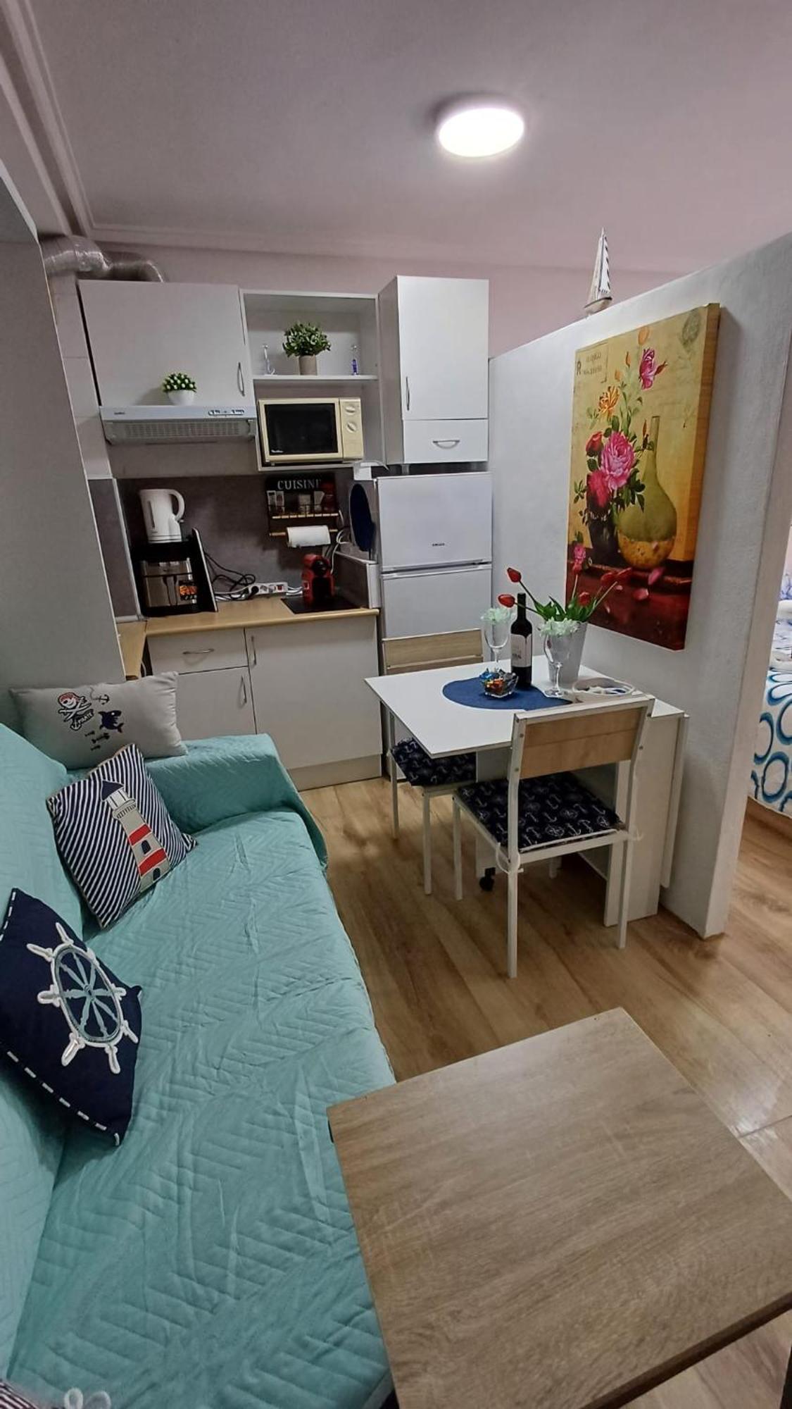 Alicante Postiguet Studios Экстерьер фото