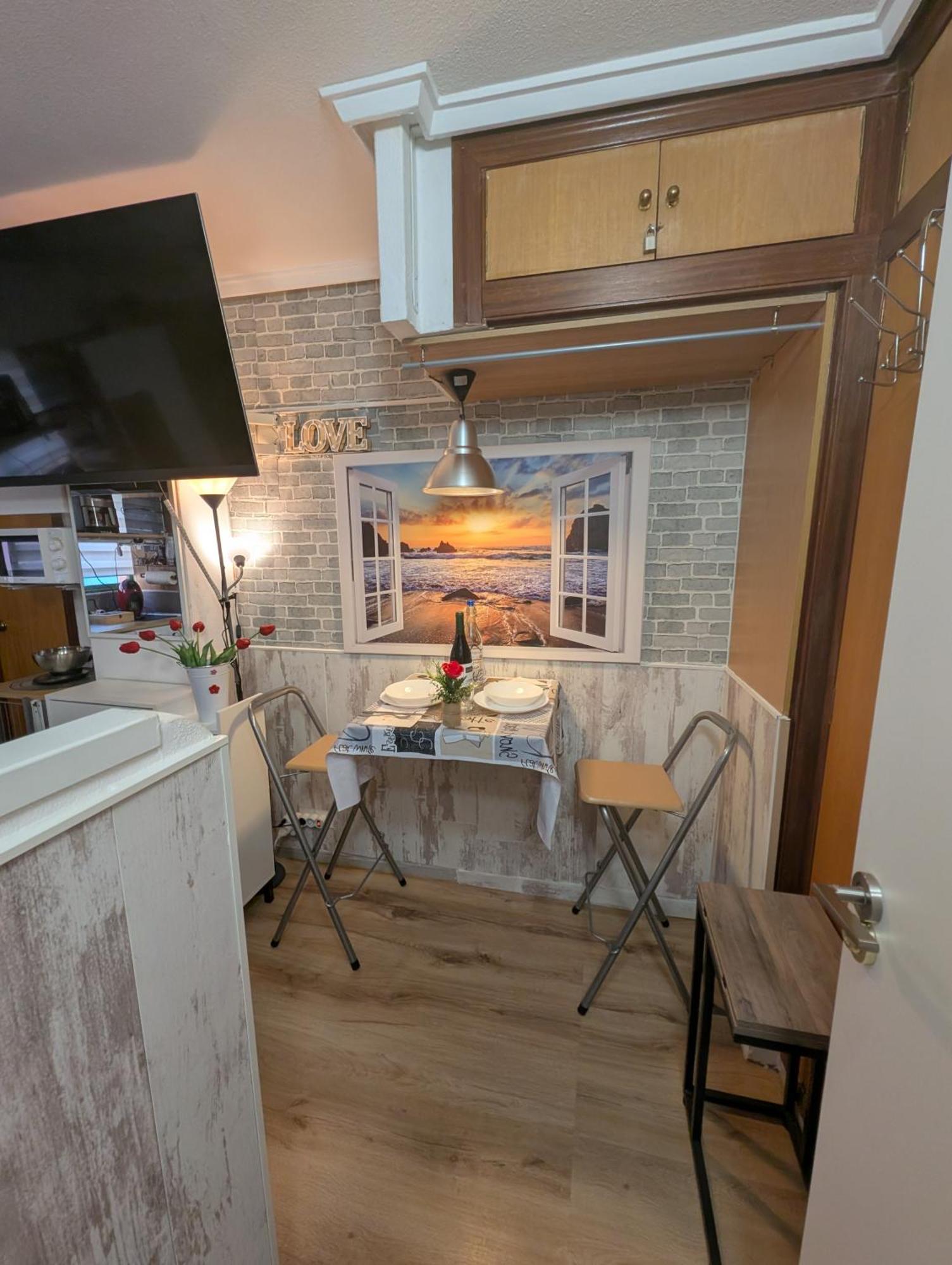 Alicante Postiguet Studios Экстерьер фото