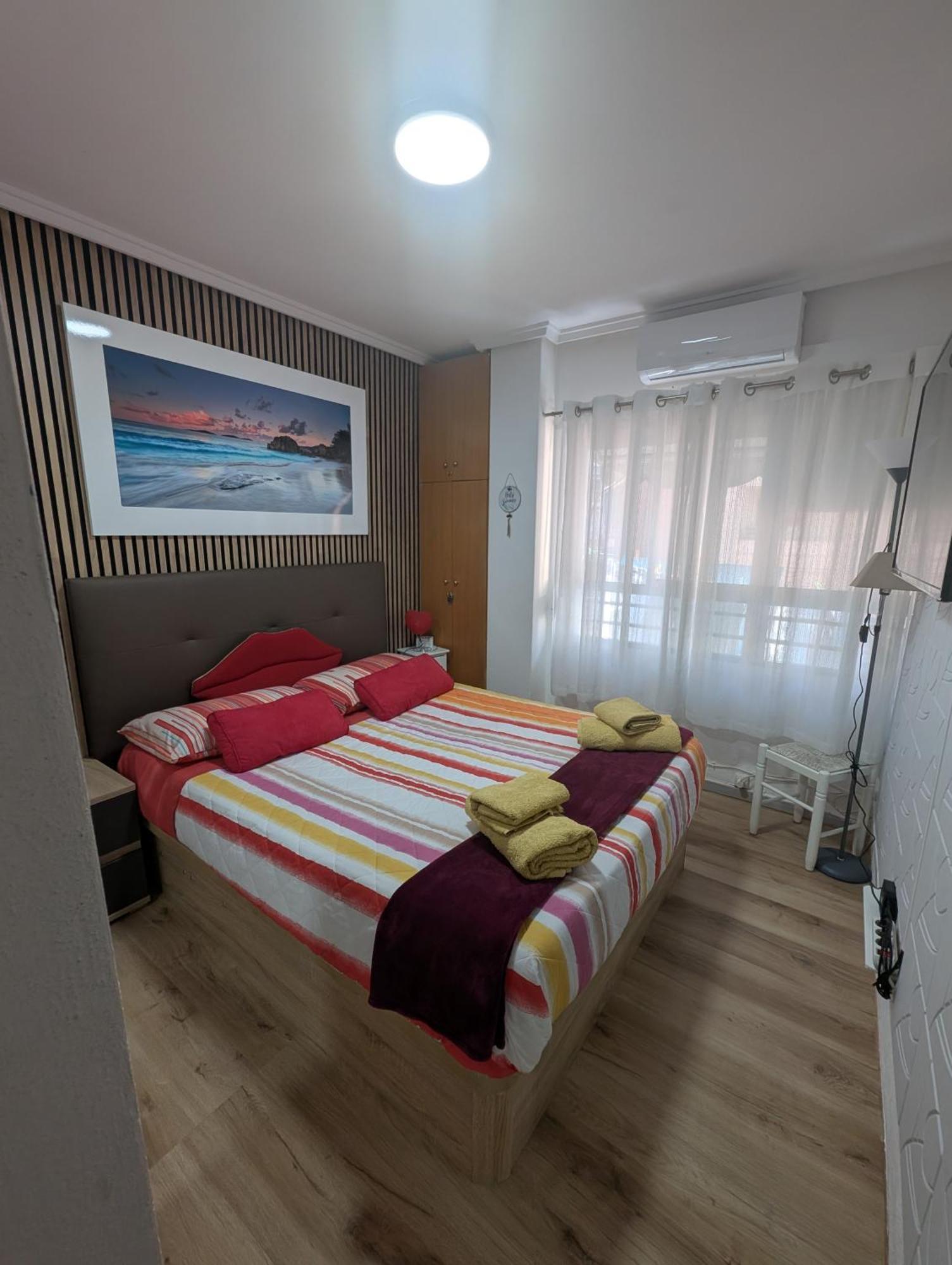 Alicante Postiguet Studios Экстерьер фото